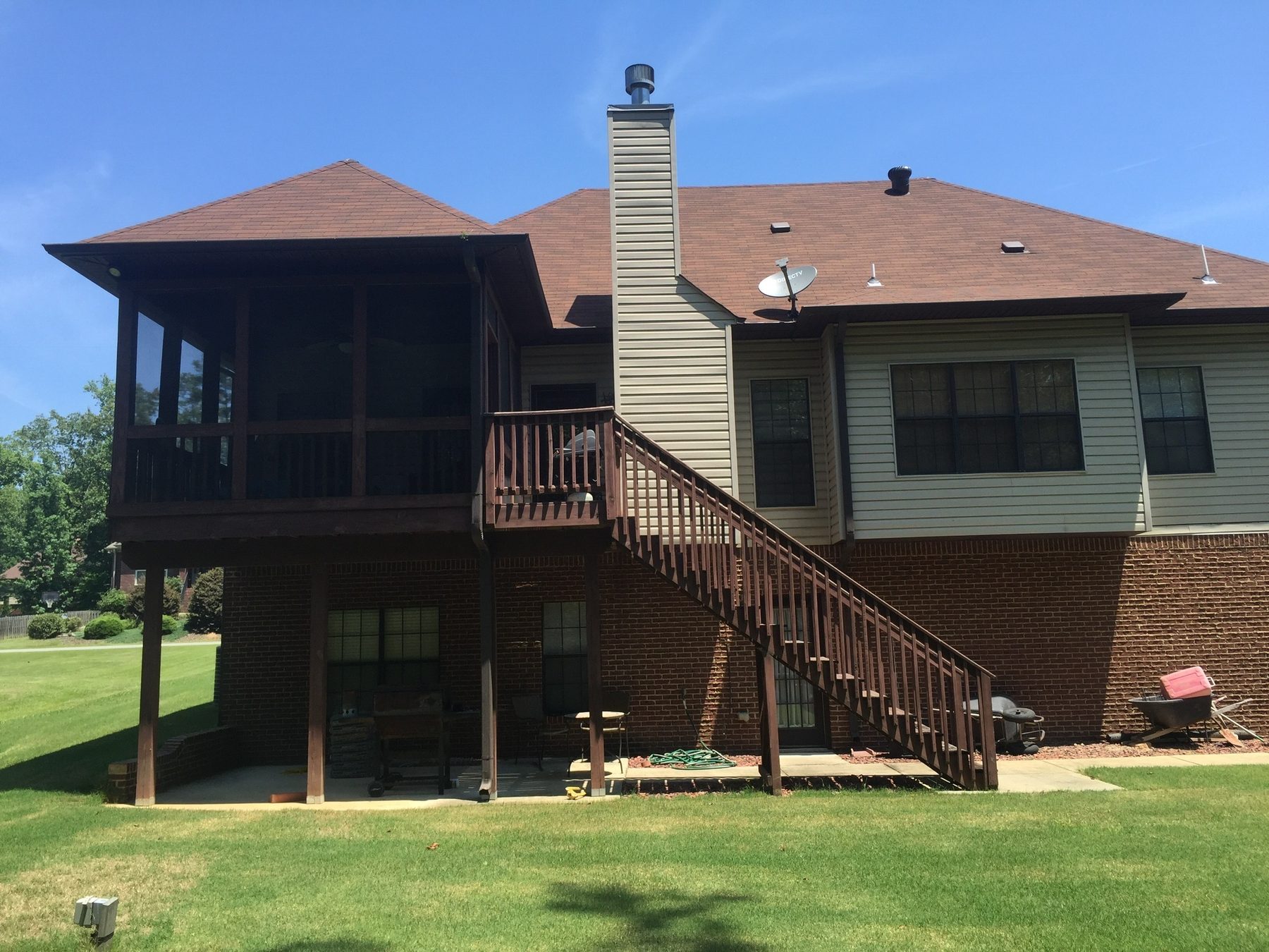 Screened porch before the Serene Sunrooms conversion