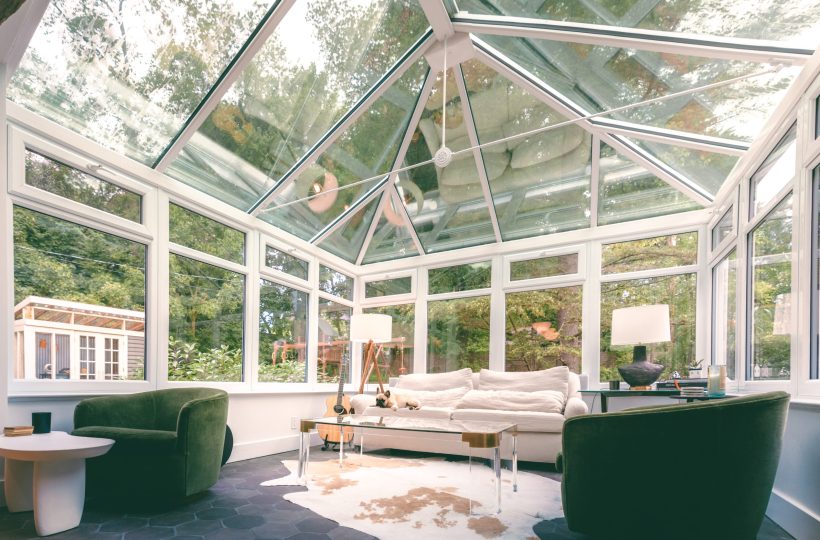 Bright custom sunroom interior by Serene Sunrooms, Vaughan & GTA